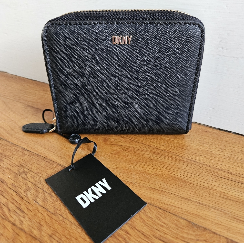 DKNY Wallet Velita Small Zip around - Picture 4 of 11